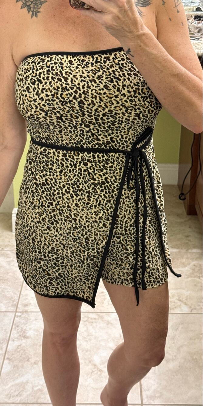 Shein Strapless tube top romper medium leopard animal print wrap skirt